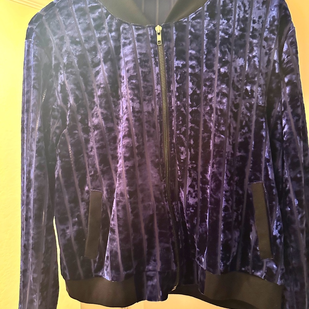 (Blue) (velvet) (light jacket) (lularoe)